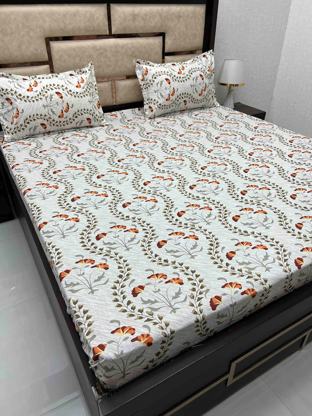 A-3739 - Pure Cotton 180 TC Super King Size Double Bedsheet (274X304) with Two Pillow Covers (50X76)