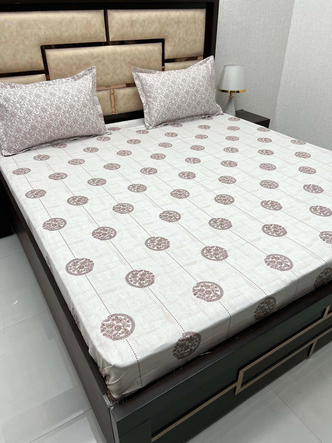 A-3802 - Pure Cotton 210 TC King Size Double Bedsheet (274X274) with Two Pillow Covers (50X76)