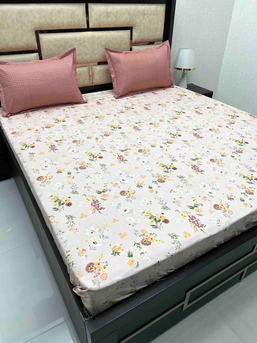 A-3806 - Poly Cotton 130 GSM King Size Double Bedsheet (274X274) with Two Pillow Covers (50X76)