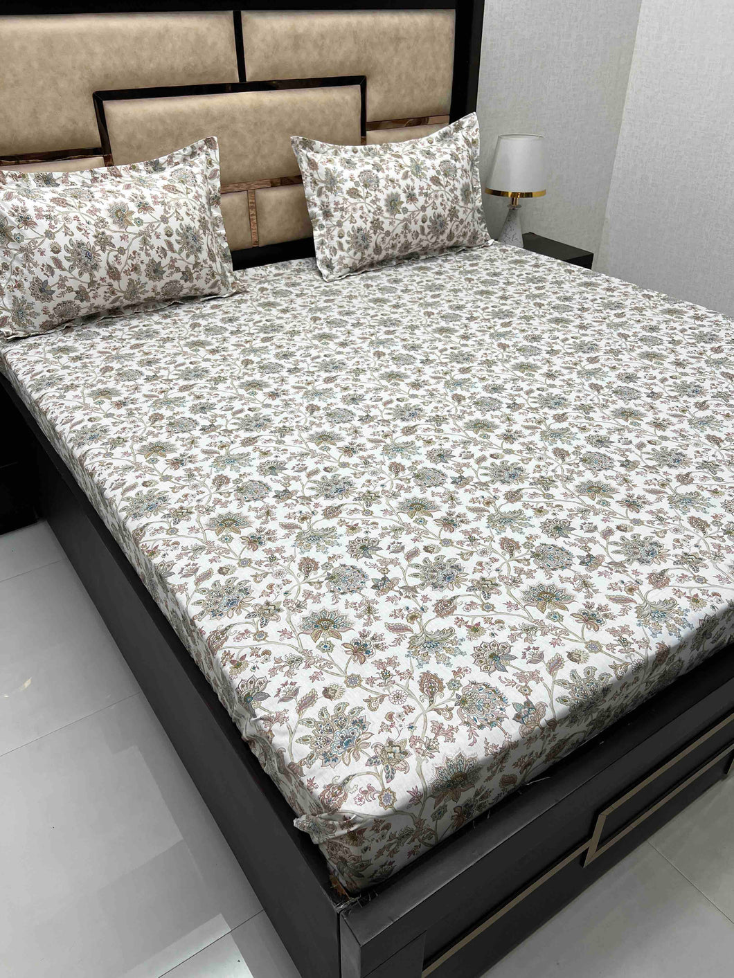 A-3813 - Pure Cotton 210 TC King Size Double Bedsheet (274X274) with Two Pillow Covers (50X76)