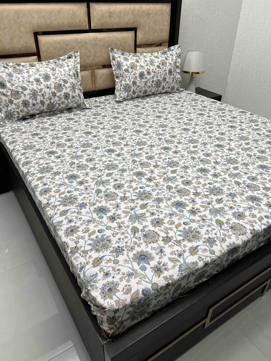 A-3814 - Pure Cotton 210 TC King Size Double Bedsheet (274X274) with Two Pillow Covers (50X76)