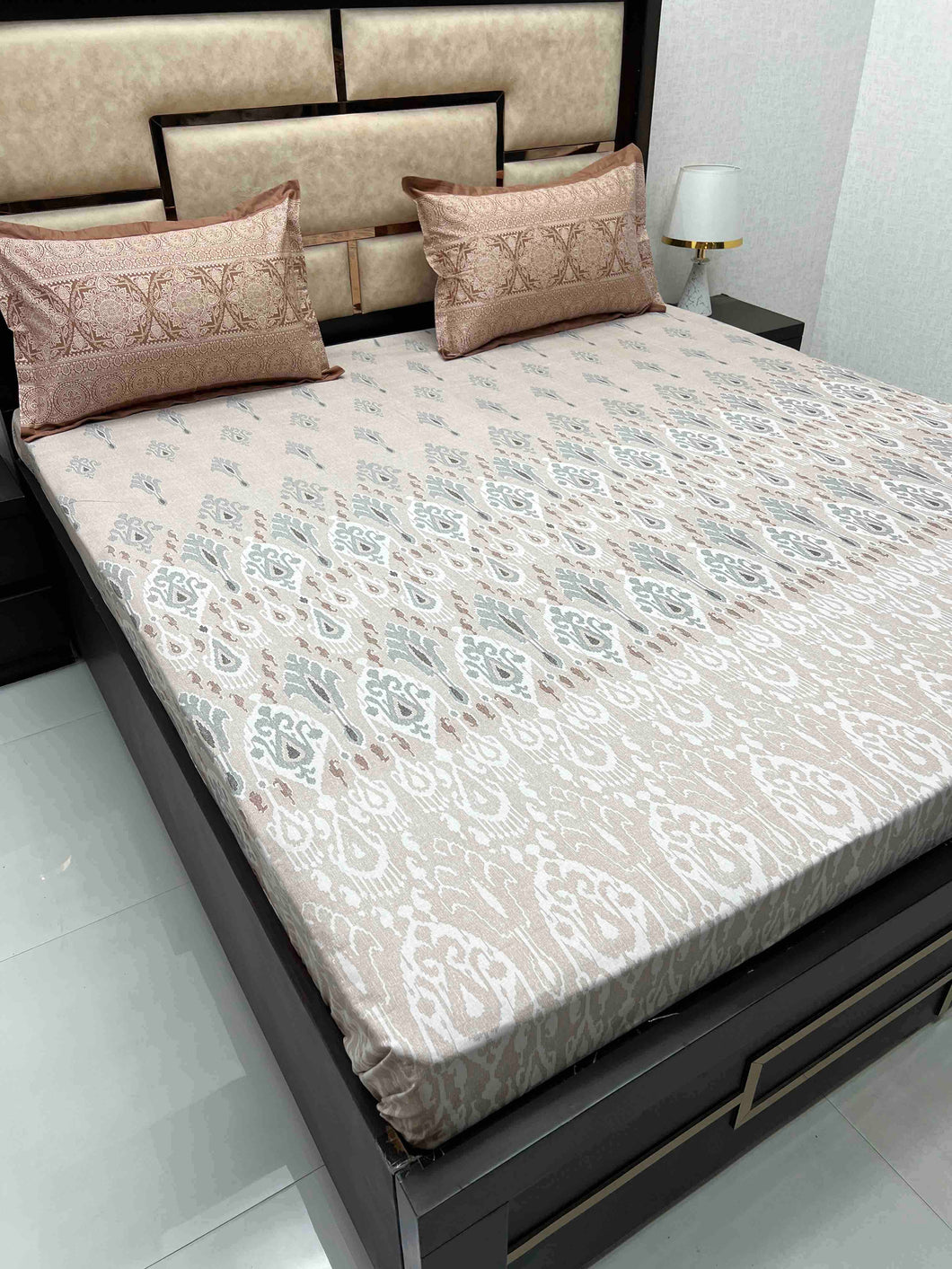 A-3823 - Pure Cotton 210 TC King Size Double Bedsheet (274X274) with Two Pillow Covers (50X76)