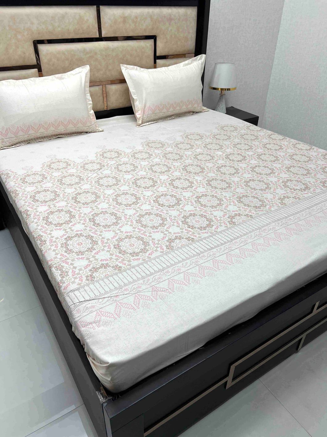 A-3832 - Pure Cotton 250 TC Queen Size Double Bedsheet (228X254) with Two Pillow Covers (43X68)