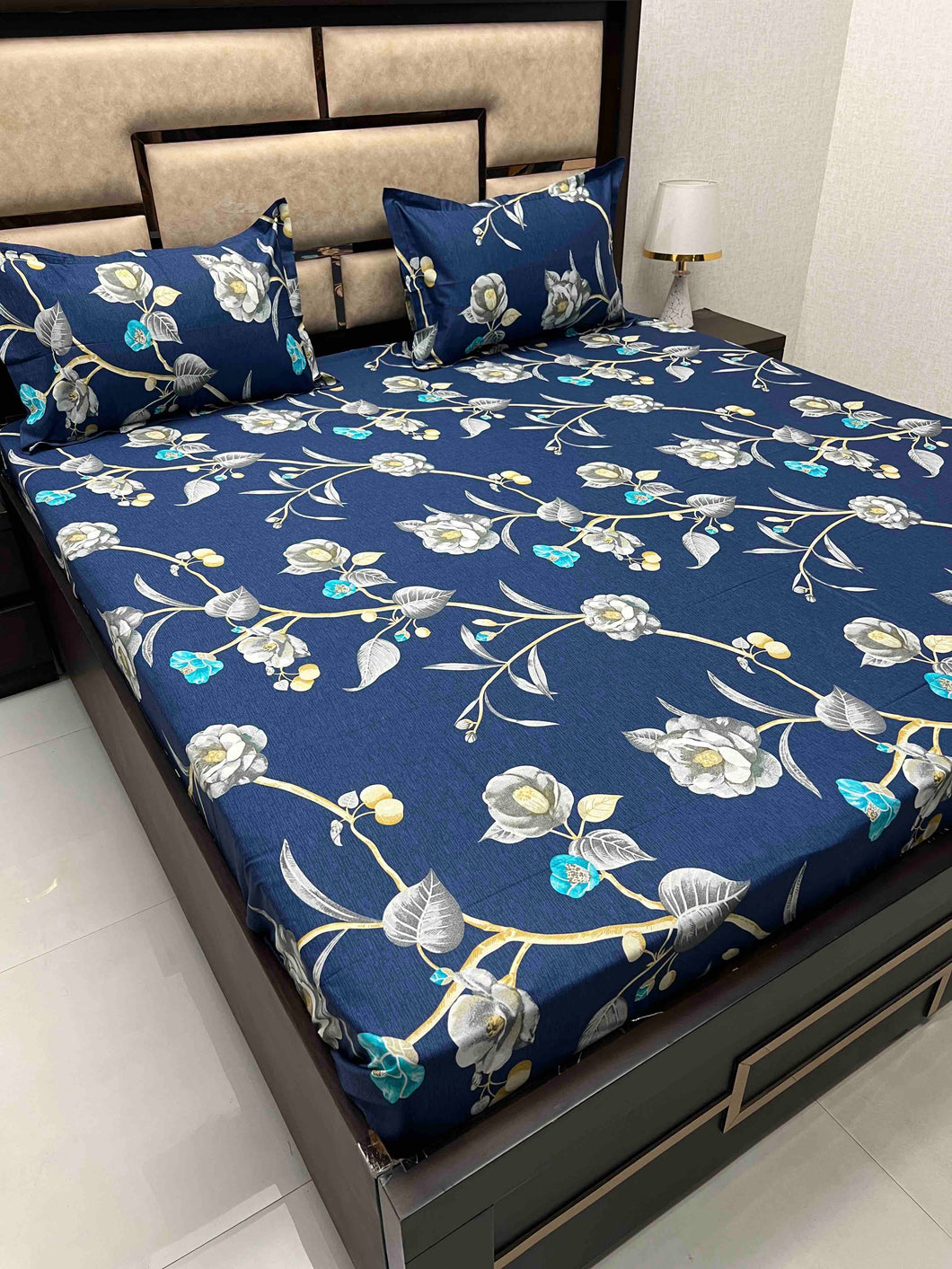 A-3847 - Pure Cotton 180 TC King Size Double Bedsheet (274X274) with Two Pillow Covers (50X76)