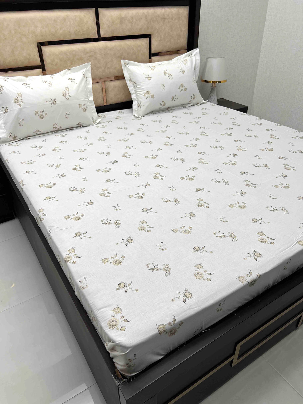 A-3860 - Pure Cotton 210 TC King Size Double Bedsheet (274X274) with Two Pillow Covers (50X76)