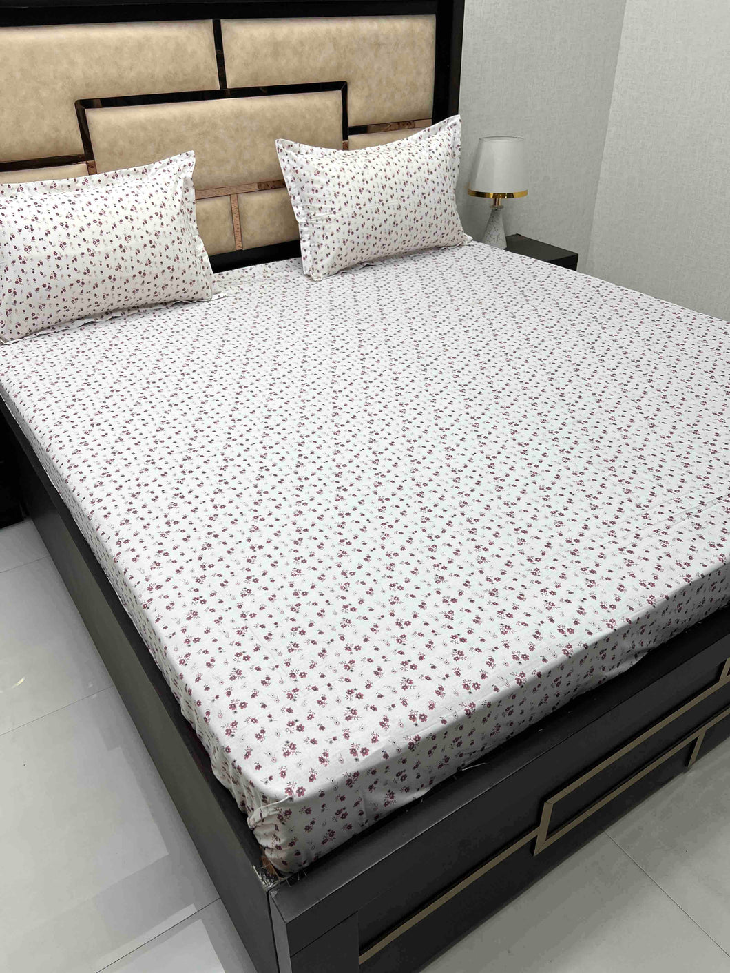 A-3861 - Pure Cotton 210 TC King Size Double Bedsheet (274X274) with Two Pillow Covers (50X76)