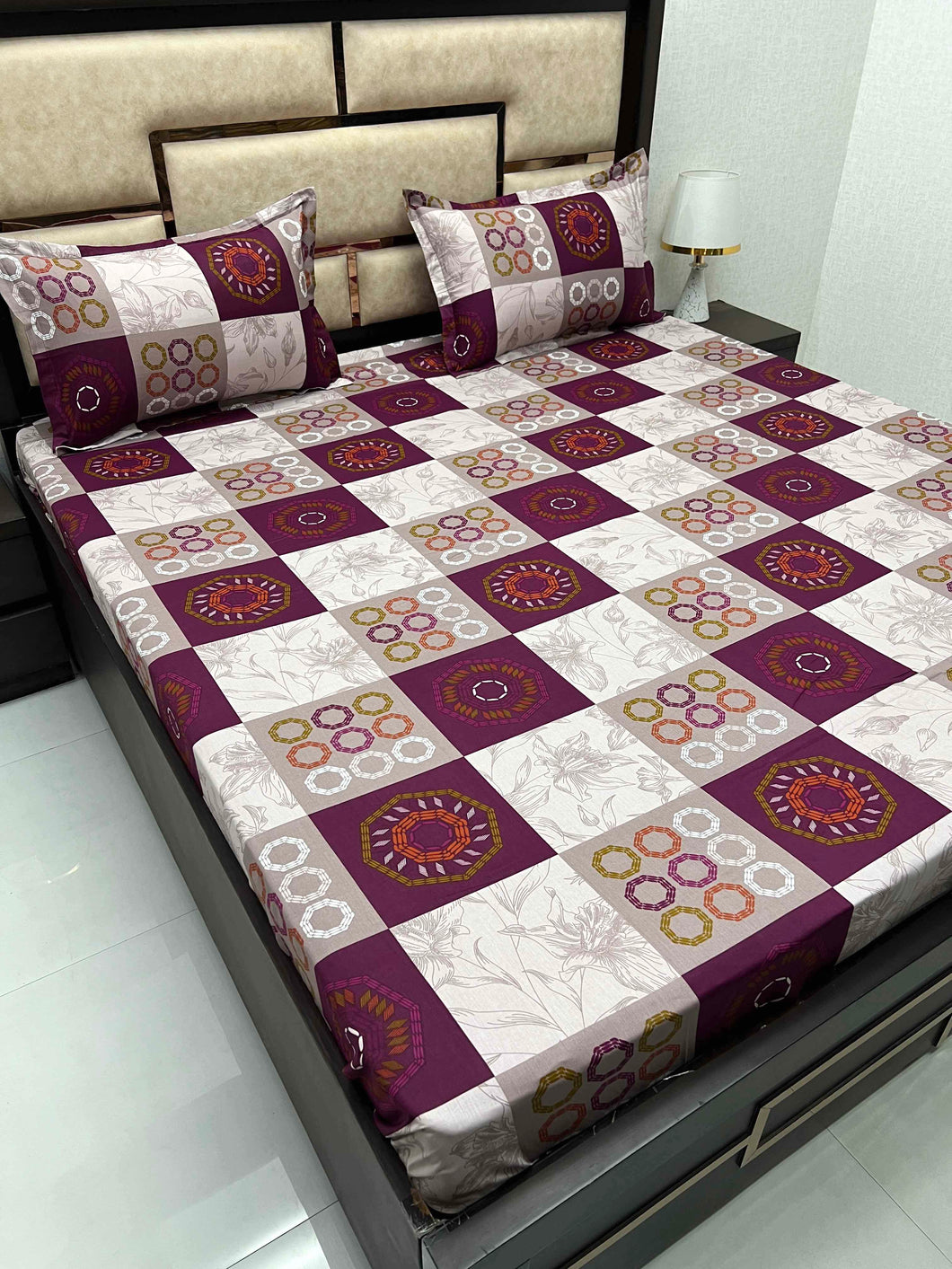 A-3918 - Pure Cotton 180 TC King Size Double Bedsheet (274X274) with Two Pillow Covers (50X76)
