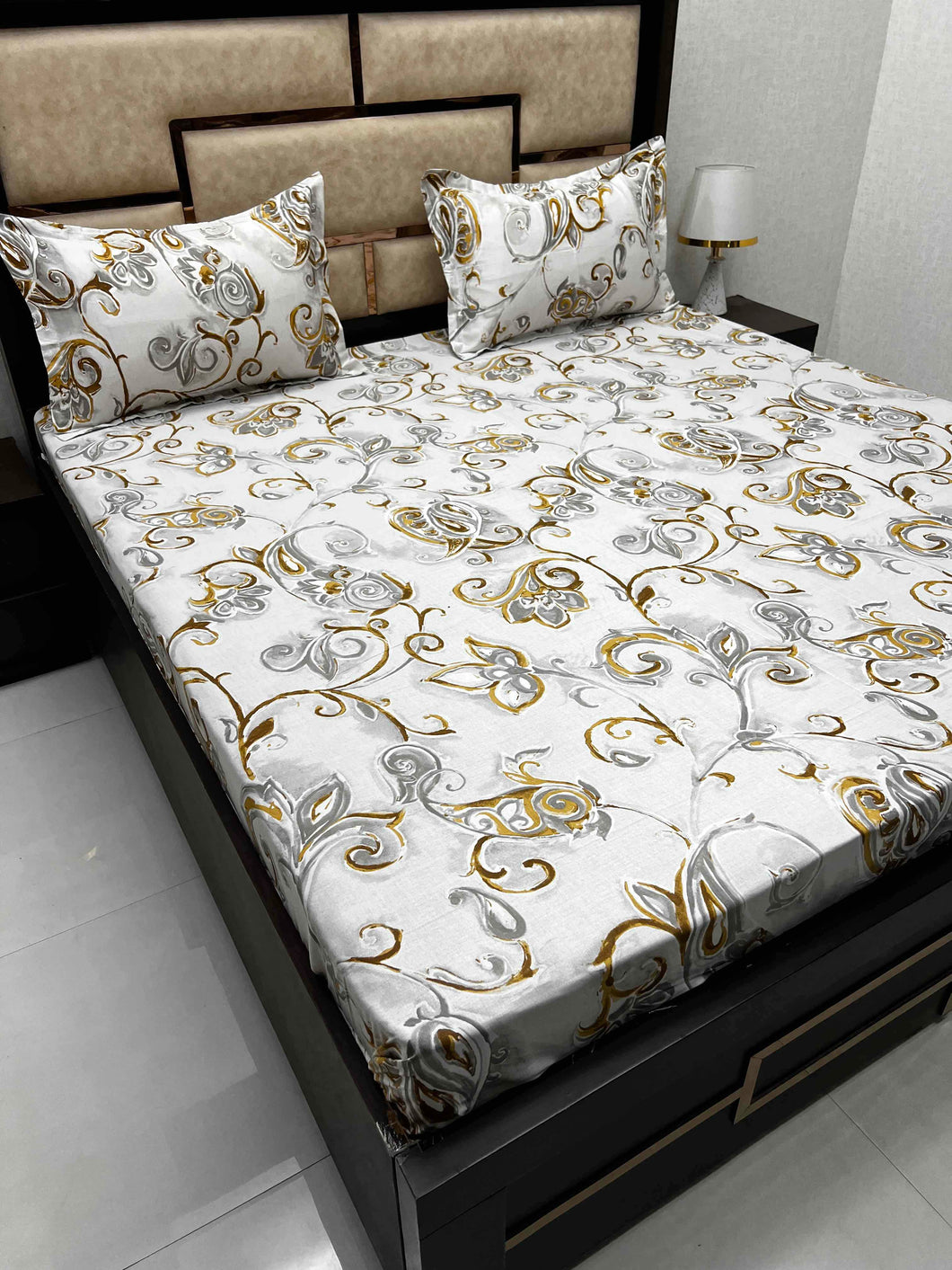 A-3930 - Pure Cotton 180 TC King Size Double Bedsheet (274X274) with Two Pillow Covers (50X76)