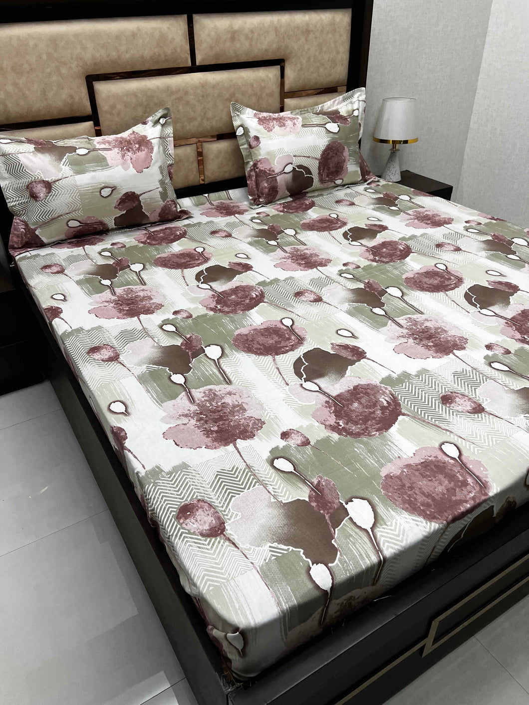 A-3935 - Pure Cotton 180 TC King Size Double Bedsheet (274X274) with Two Pillow Covers (50X76)