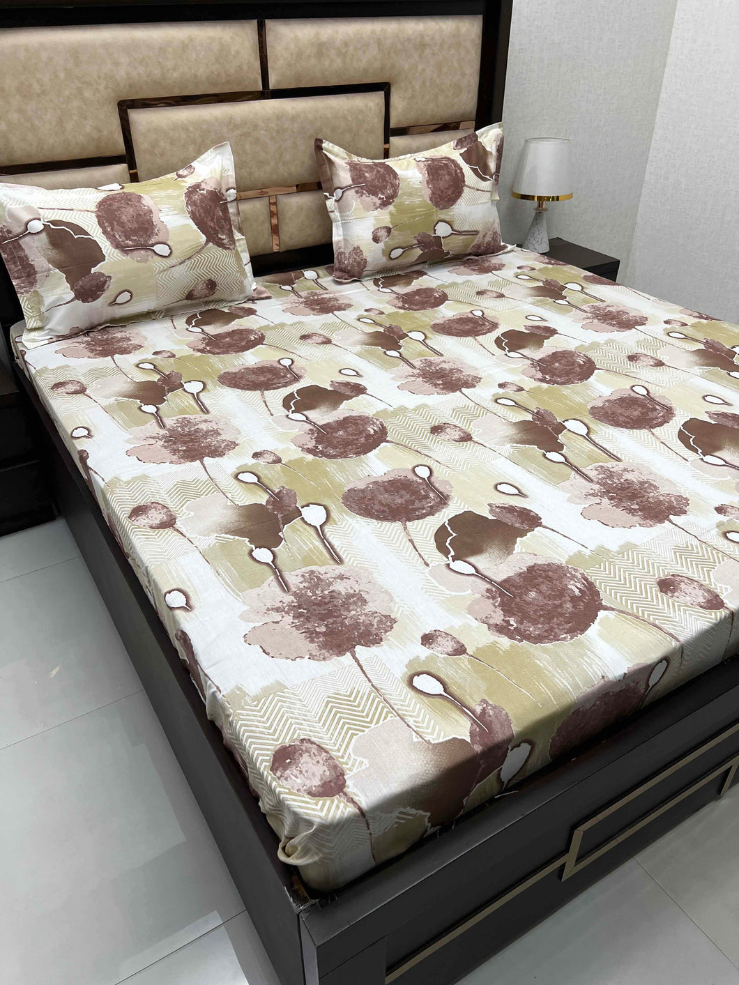 A-3937 - Pure Cotton 180 TC King Size Double Bedsheet (274X274) with Two Pillow Covers (50X76)