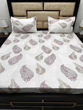Load image into Gallery viewer, A-3939 - Pure Cotton 180 TC King Size Double Bedsheet (274X274) with Two Pillow Covers (50X76)

