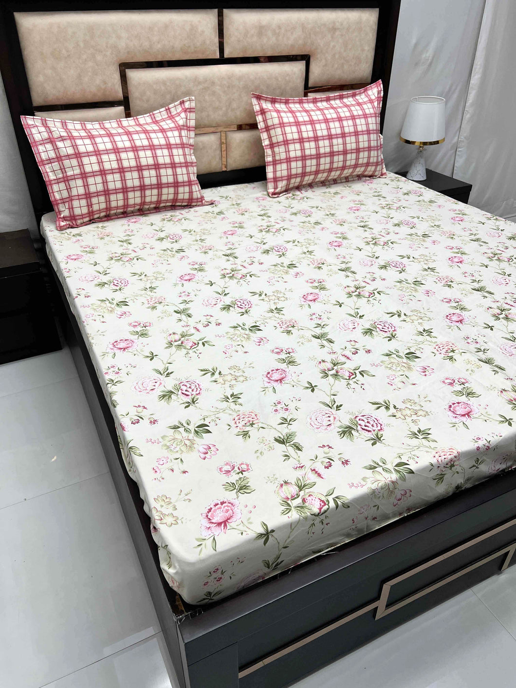 A-3453 - Poly Cotton 130 GSM King Size Double Bedsheet (274X274) with Two Pillow Covers (50X76)