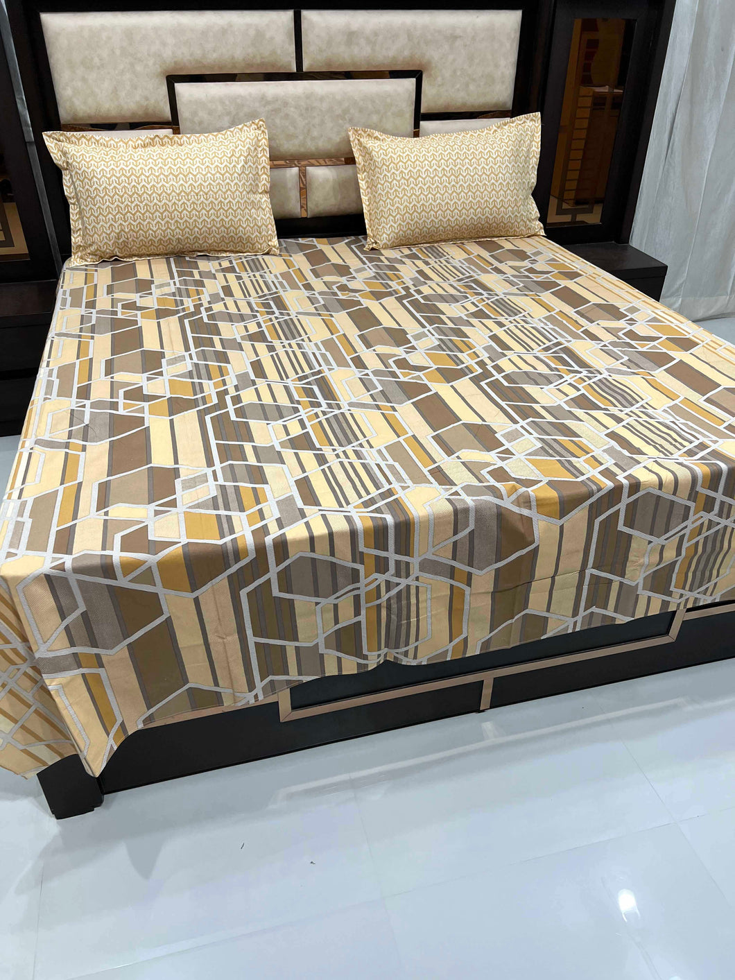 A-2244 - Pure Cotton 180 TC Queen Size Double Bedsheet (228X254) with Two Pillow Covers (43X68)